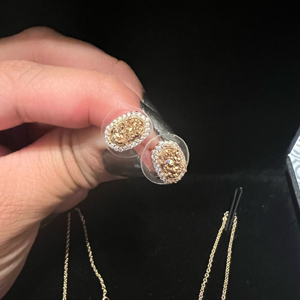 Kendra Scott Gold Necklace and Earring Set - Picture 2 of 3